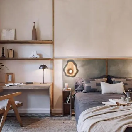 Ulindi - 2 Bedroom With Balcony In Eixample Esquerra דירה ברצלונה